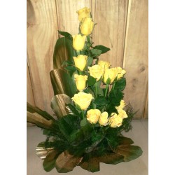 20 yellow rose arrangement